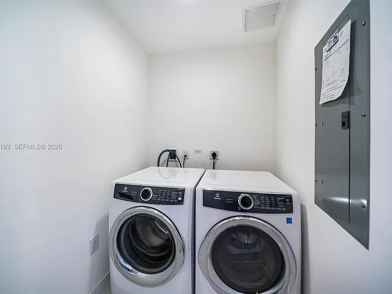 851 NE 1st Ave #2911 — Photo 35