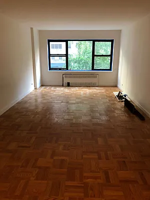 Rented by Real Estate Investors Group LLC | media 31