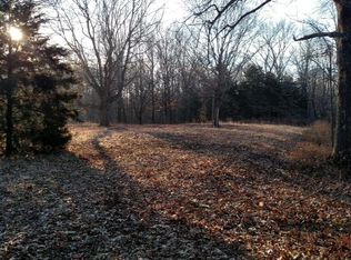 533 Autumn Ridge Rd, Carbondale, IL 62902