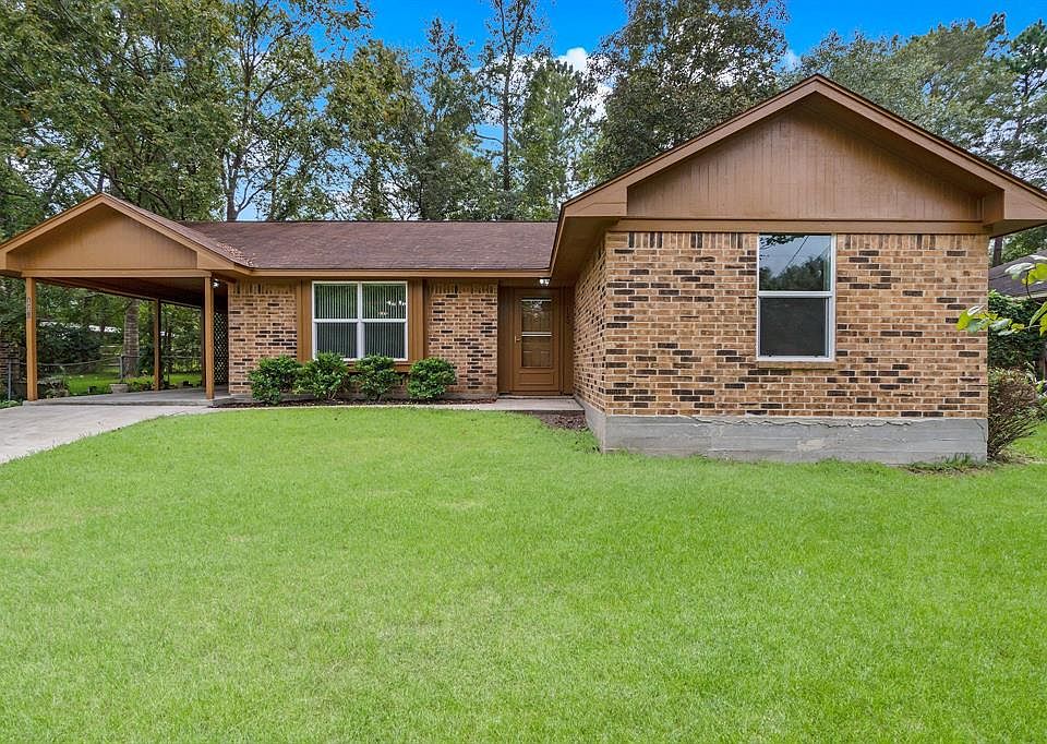 1st image of 120 N Forest Dr