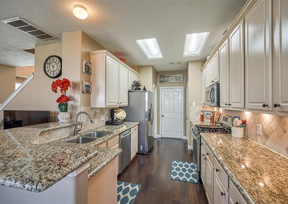 1st image of 14416 Rosehedge Ct