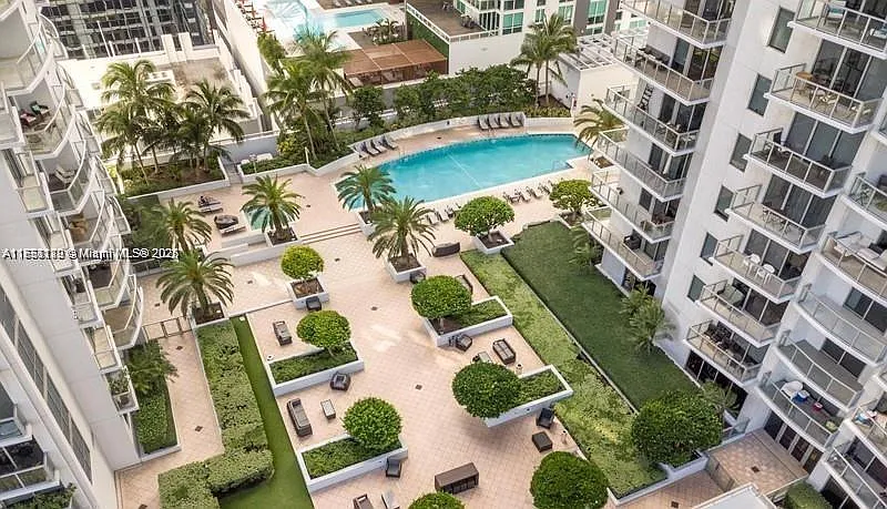 1 bed, 950 sqft, $2,795 — Photo 1