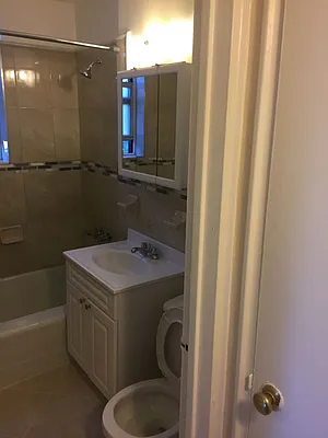 Rented by Zev Pollack Co LLC | media 46