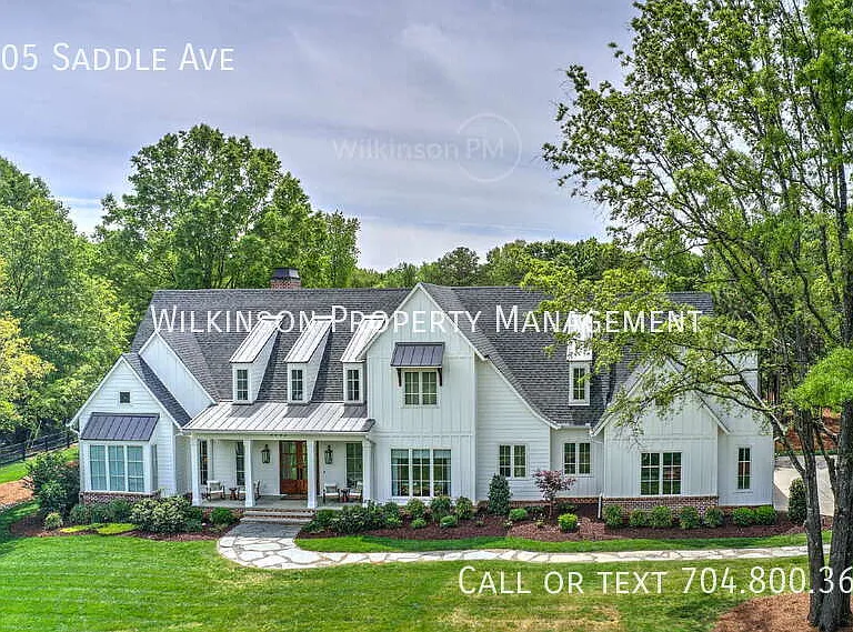 9705 Saddle Ave — Photo 4