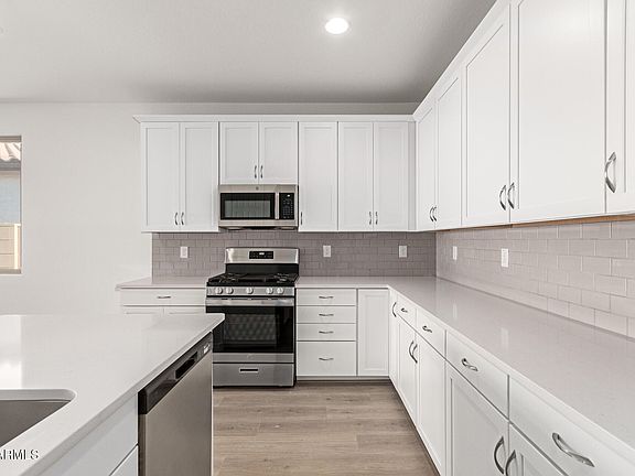 3rd image of 40548 W WADE Drive