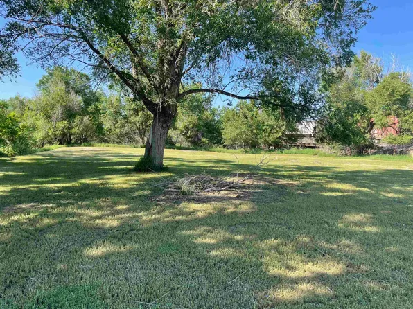 200 N 1st Ave, Edgemont, SD 57735