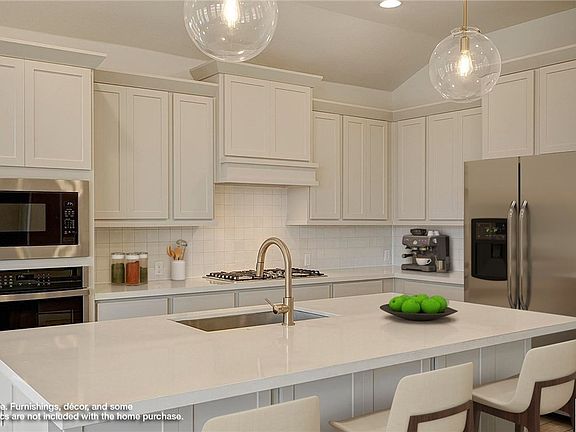 4th image of 4118 Augusta Cir