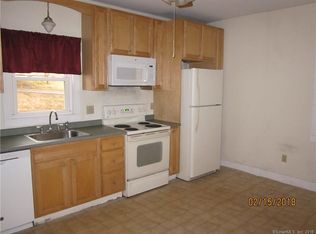 42 Prospect St, Deep River, CT 06417