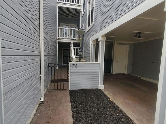 3rd image of 718 Marketview Ct