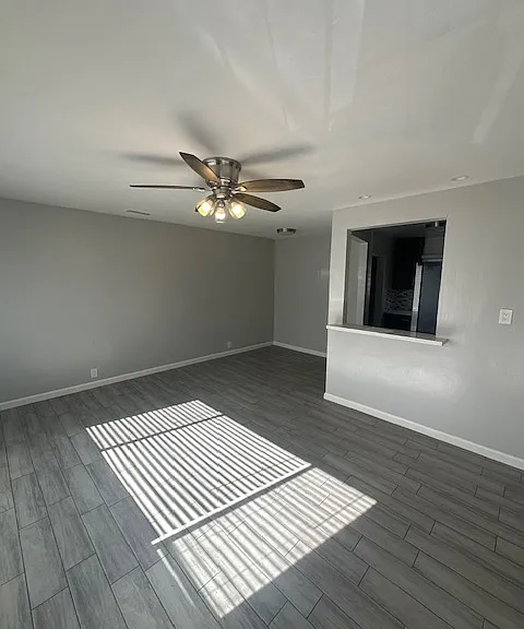 536 E Lexington Ave #536 — Photo 2