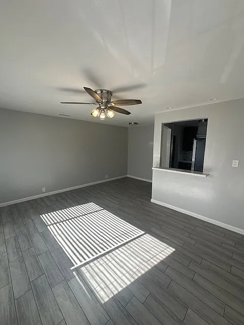 Building Photo - 536 E Lexington Ave #536