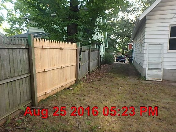3rd image of 581 Glendora Ave