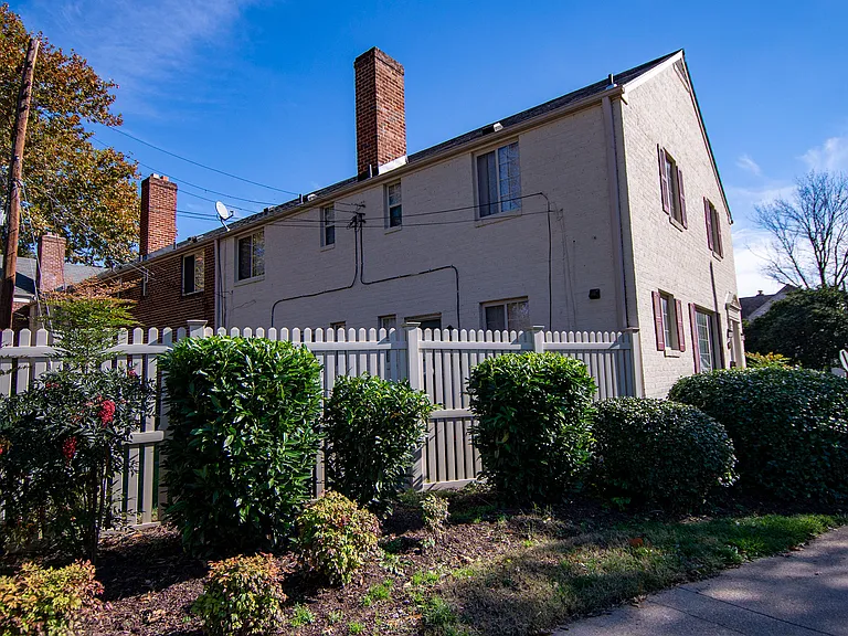 Brookville Townhomes Exterior 69