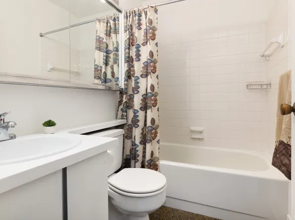 244 Madison Avenue image 5 of 9