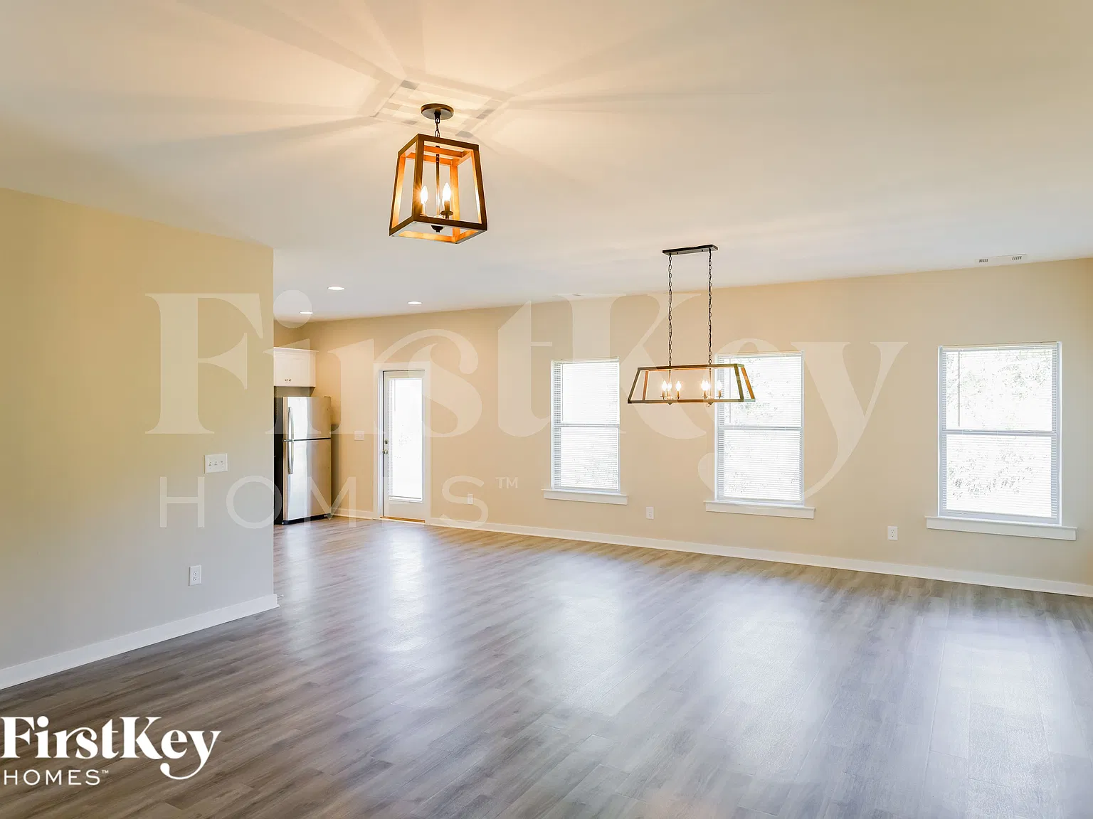 3 bed, 2.0 bath, 1801 sqft, $1,585 — Photo 4
