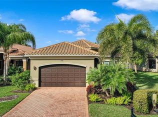 3370 Baltic Dr, Naples, FL 34119