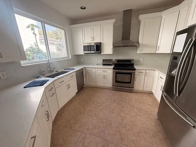 4 bed, 2958 sqft, $3,500 — Photo 2