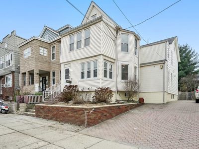 134 W 50th St, Bayonne, NJ, 07002