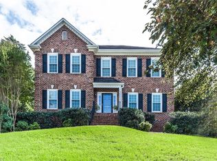 5166 Laurel View Dr, Winston Salem, NC 27104