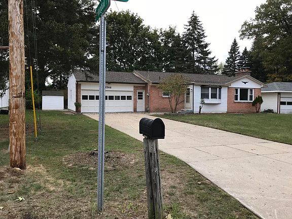 2nd image of 1344 54th St SE