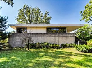 1331 Sheridan Rd, Wilmette, IL 60091