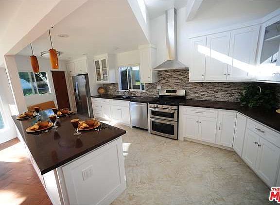 4th image of 4871 Presidio Dr