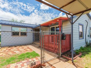 300 S Maxwell Ave, Tulia, TX 79088