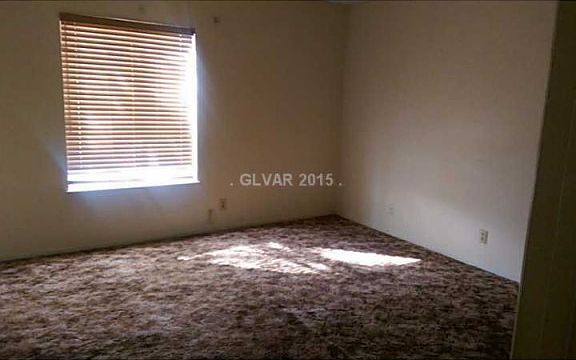 4th image of 6023 Vegas Dr