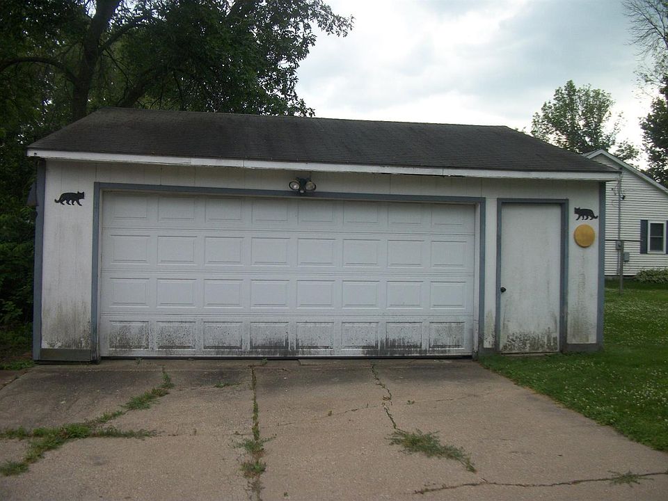 2nd image of 1228 Greenwood Dr