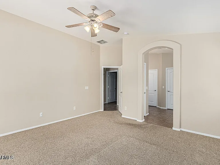 410 E Kent Ave — Photo 10