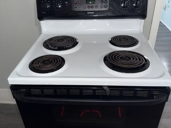 726-728 E High St, Jefferson City, MO 65101