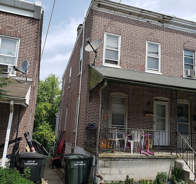 1st image of 215 Madison St