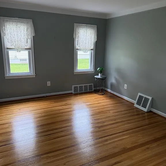 20728 Carlysle St — Photo 3