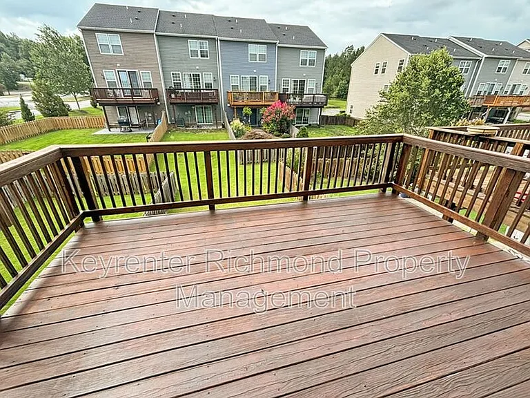 1404 Whitehurst Way — Photo 10