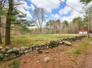 17 Fort Hill Rd, Webster, MA 01570