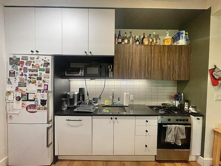 1534 Putnam Ave #2L — Photo 4