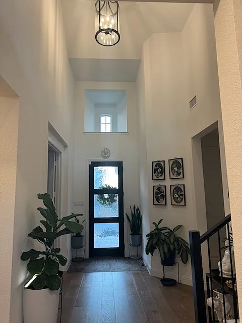 4 bed, 3.5 bath, 3433 sqft, $4,500 — Photo 2