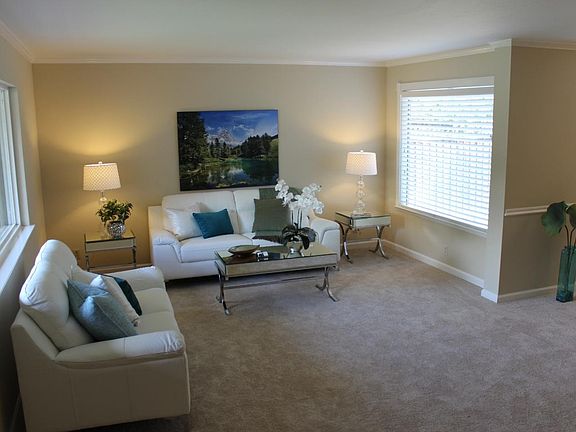 4th image of 5848 Castano Dr