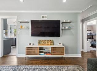 2124 Seward St, Evanston, IL 60202