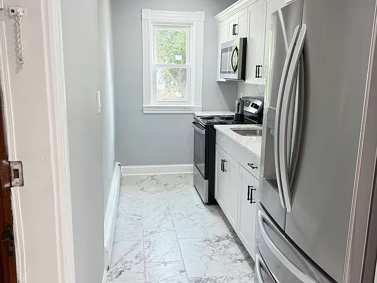 8 Lamprey St #1 — Photo 12