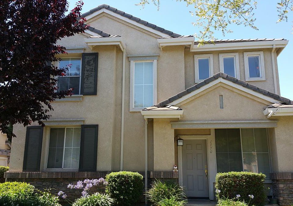 1st image of 1770 Wayne Cir