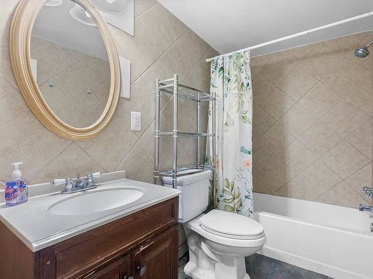 308 Clagett Dr — Photo 18