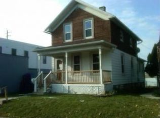 2071 S 78th St, West Allis, WI 53219
