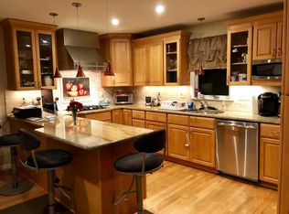 607 Birch St SW, Vienna, VA 22180