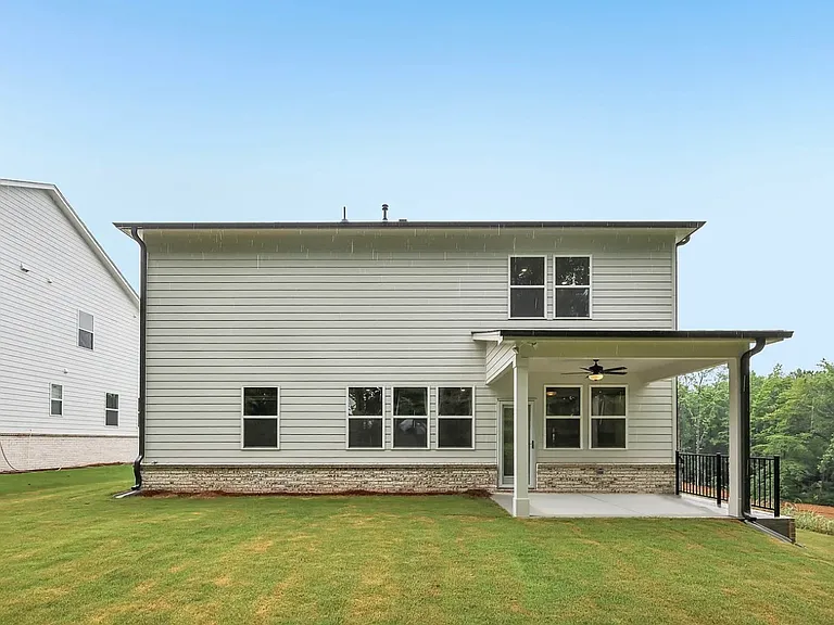 3453 Hillyard Dr — Photo 22