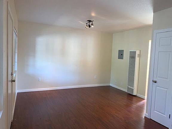 4th image of 519 Napa St APT D