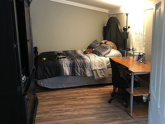 Back bedroom