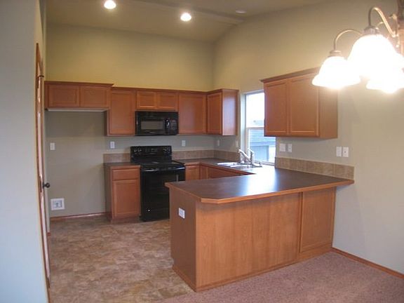 2nd image of 408 E Parker Dr