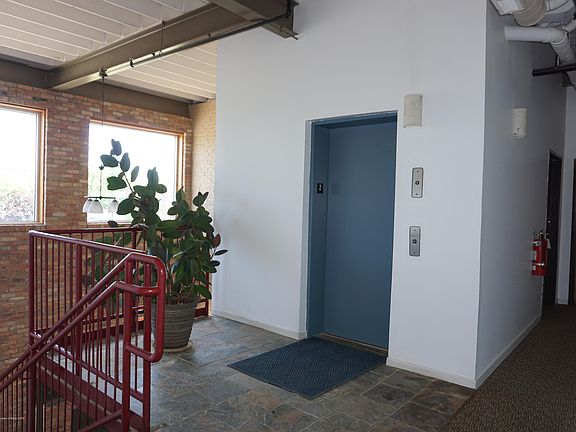 4th image of 1114 S Washington Ave #6
