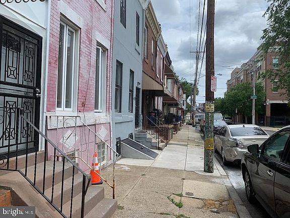 4th image of 1023 W Cambria St